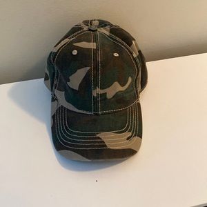 🌟 FREE With any purchase 🌟Camouflage hat
